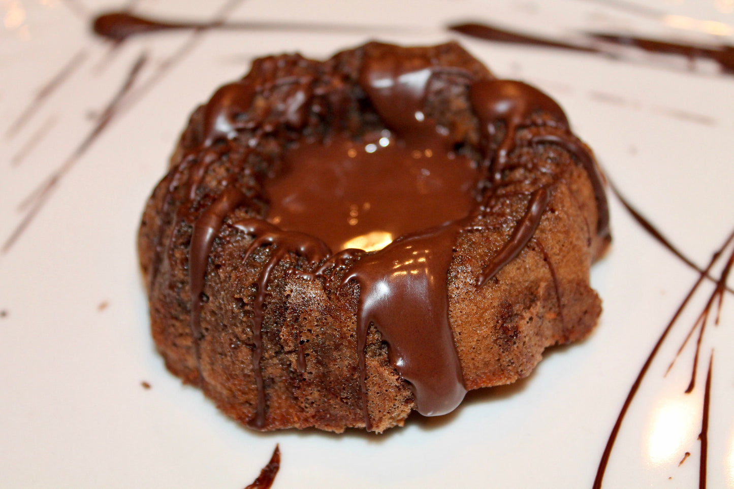 2g net KETO/GF Chocolate Bundt Cakes