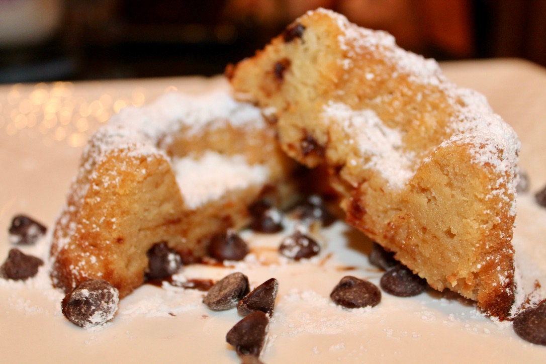 2g net KETO/GF Chocolate Chip Bundt Cakes
