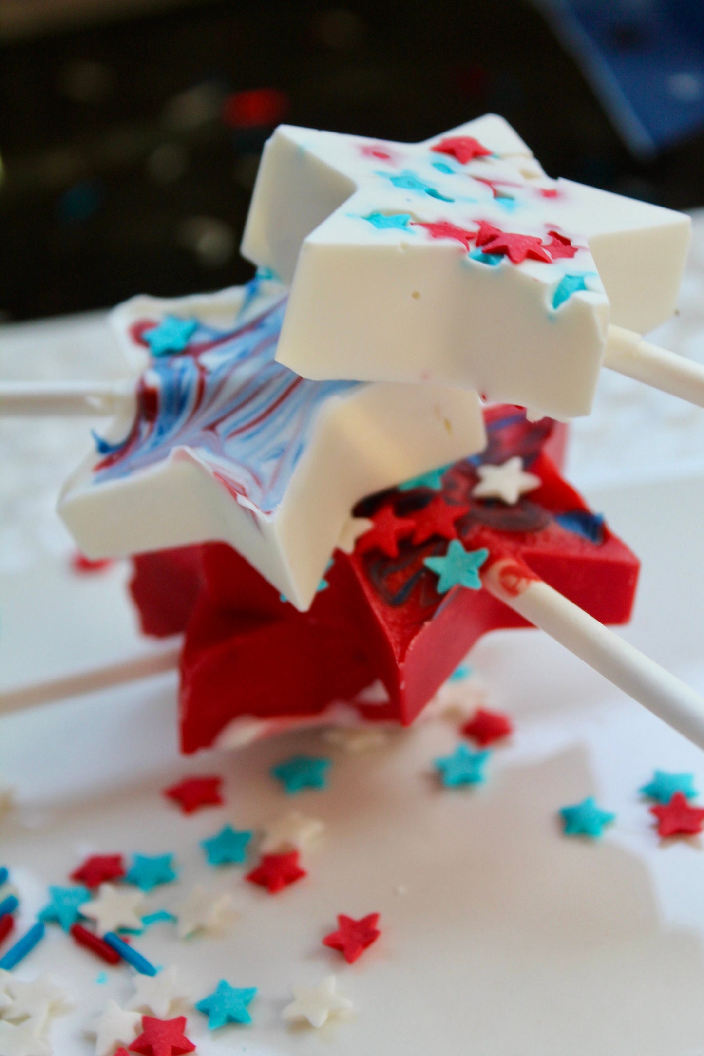 Low Fat/Low Carb Star Chocolate Pops