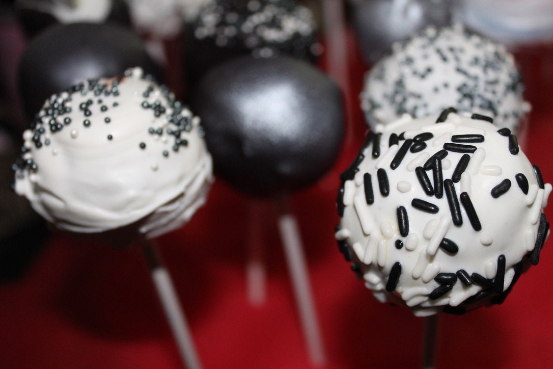 3g net carb Keto/GF cake pops