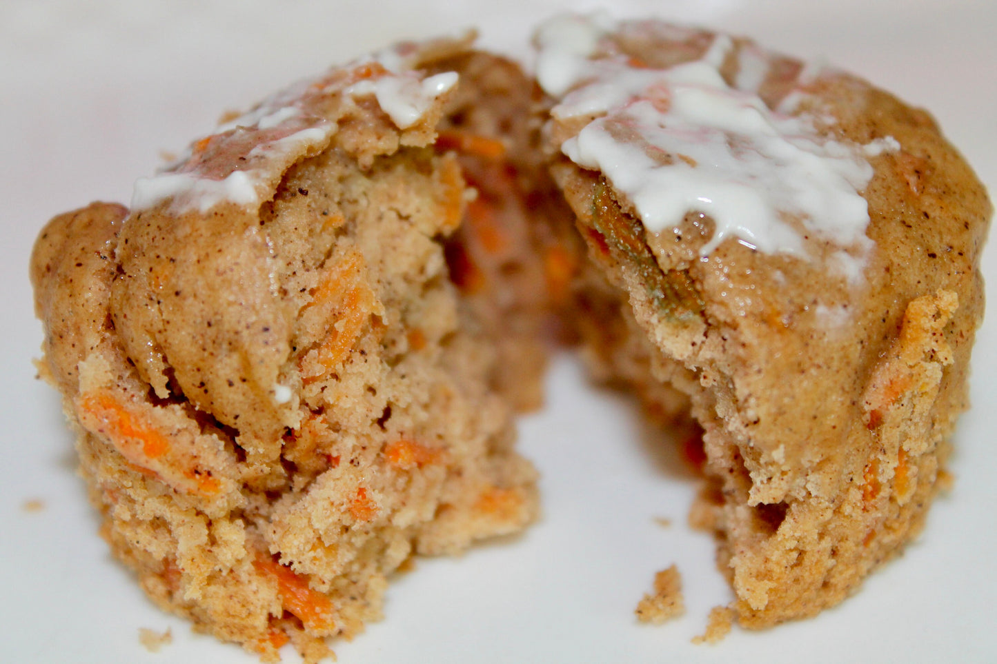 LOW FAT Carrot Cake Muffins