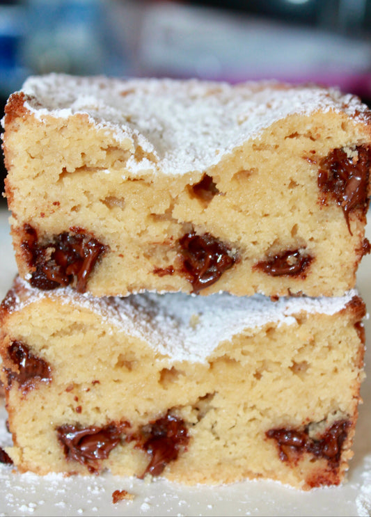 4g Net Carb MINI Chocolate Chip Loaf cake