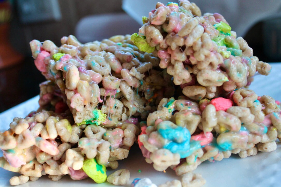 Lucky Charms Rice Krispy Treats